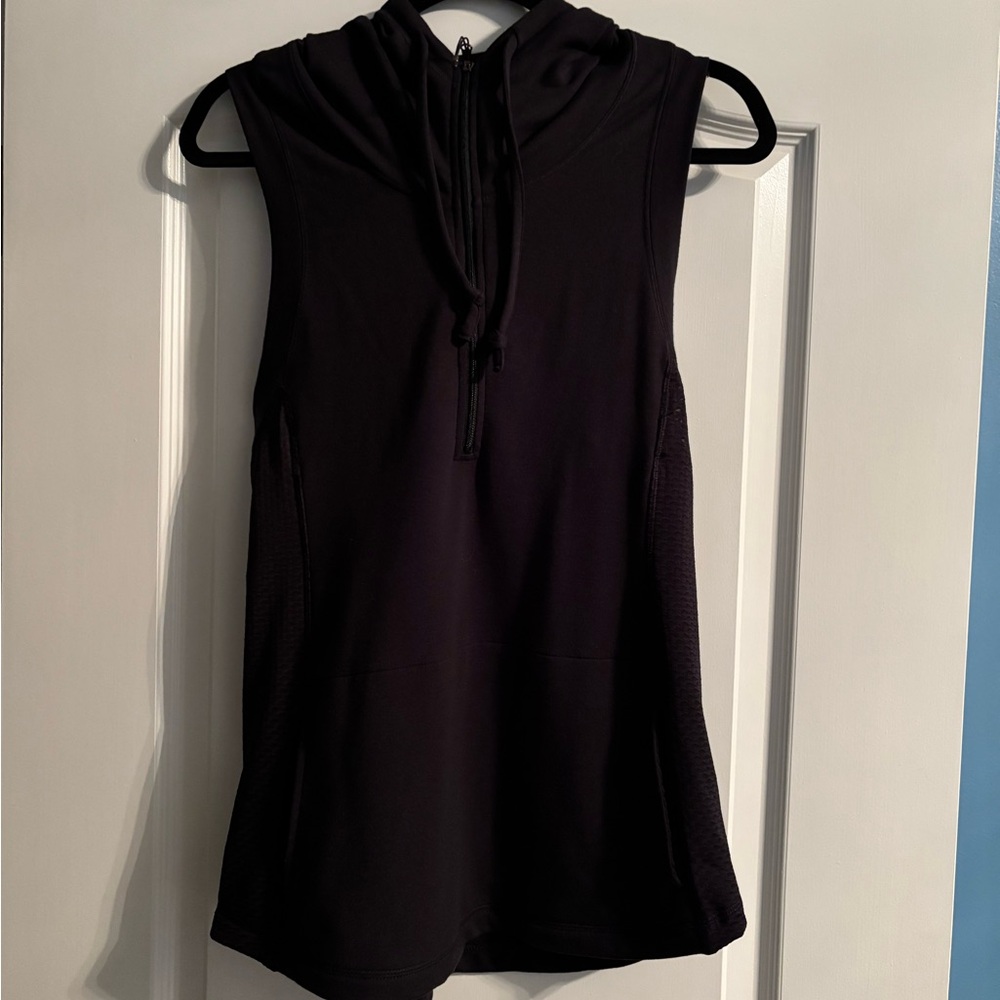 Calia by Carrie Underwood Effortless Sleeveless Hoodie